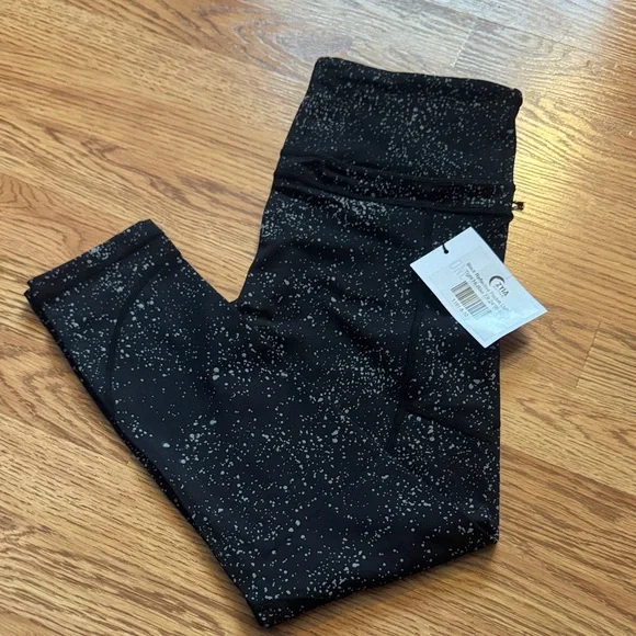 Zyia Women's Black Reflective Pocket Leggings (8-10) - Picture 1 of 2